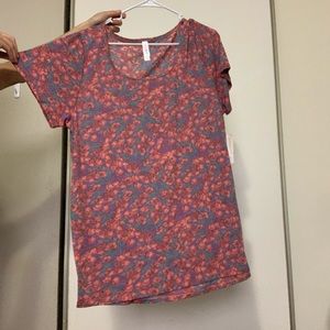 LuLaRoe: CLASSIC tee. NWT, never worn! 3XL